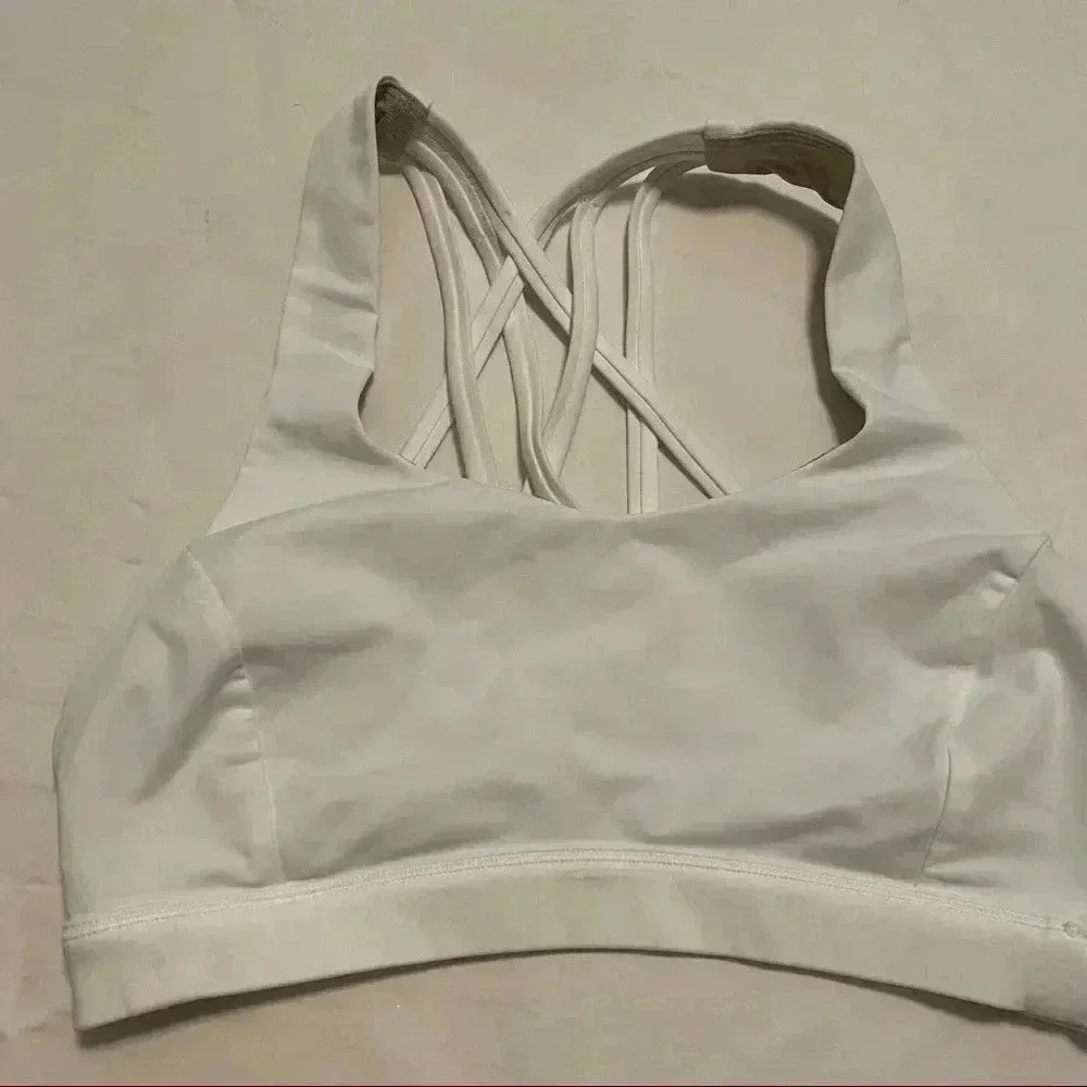 Lululemon Free to be serene Bra